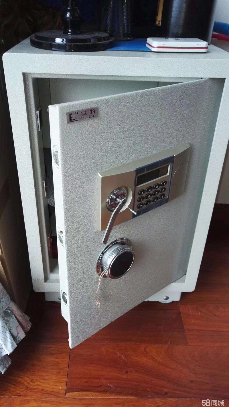 开锁师傅：新时代守护者